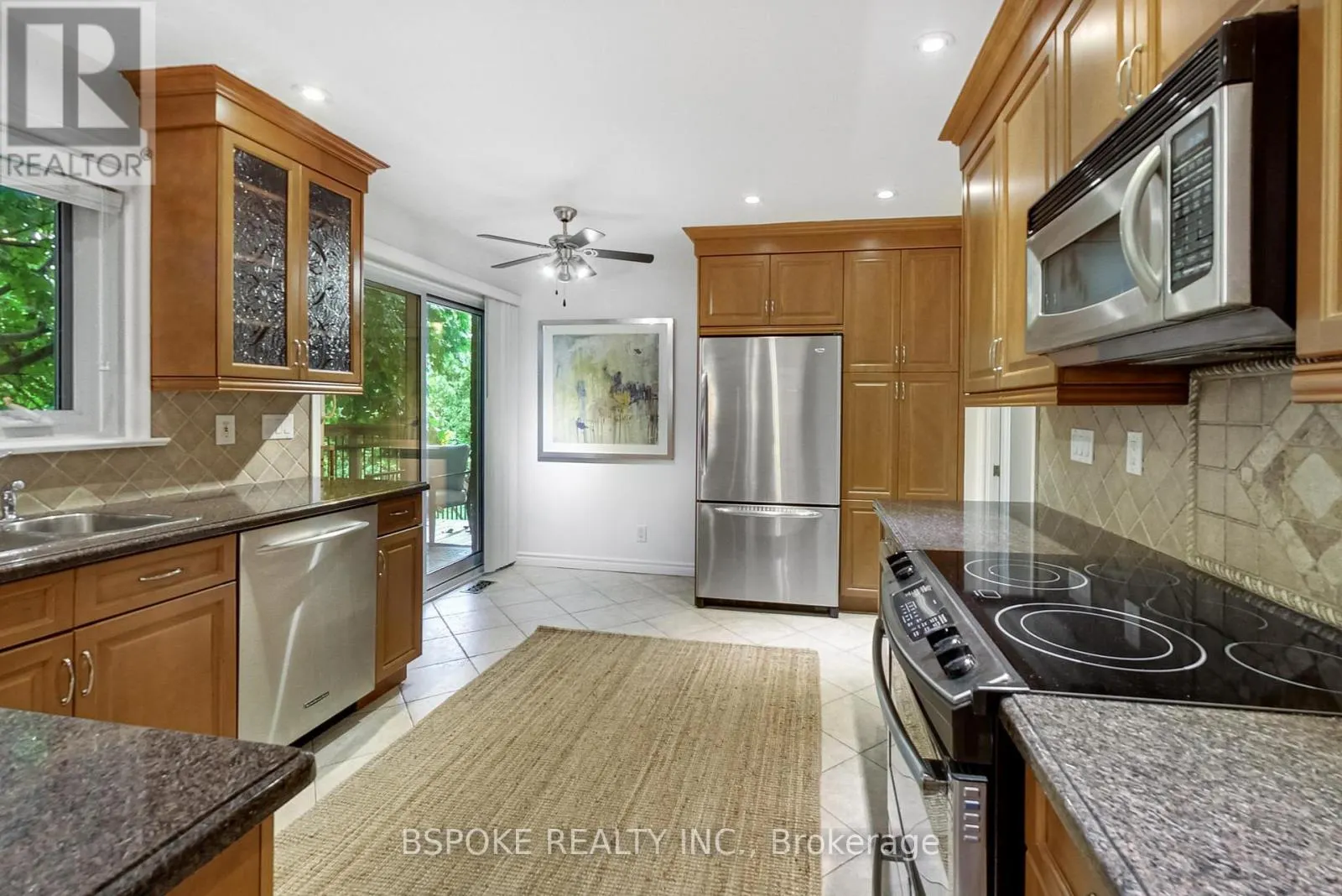 12 VISTAVIEW BOULEVARD