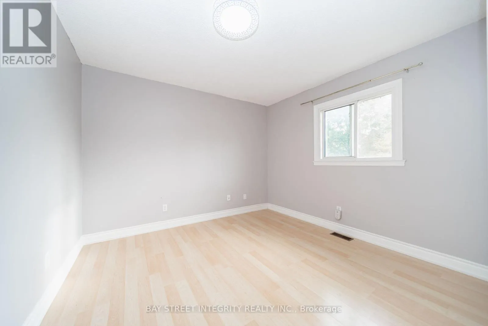 1 HODGINS AVENUE