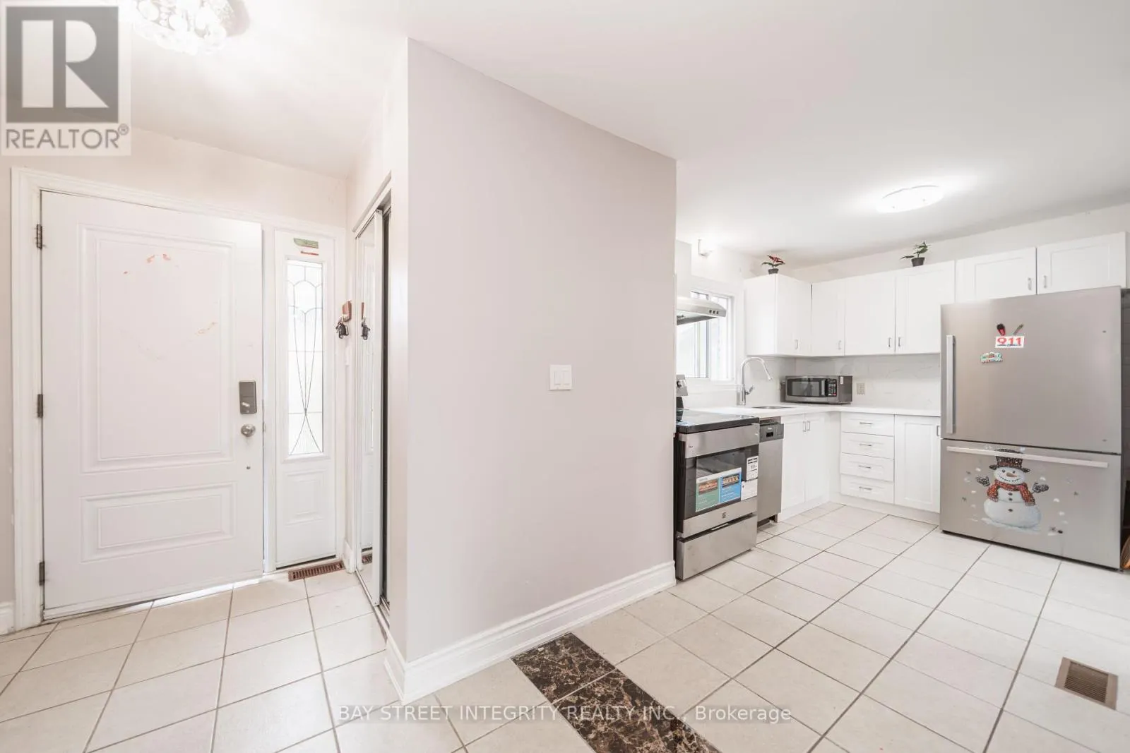 1 HODGINS AVENUE