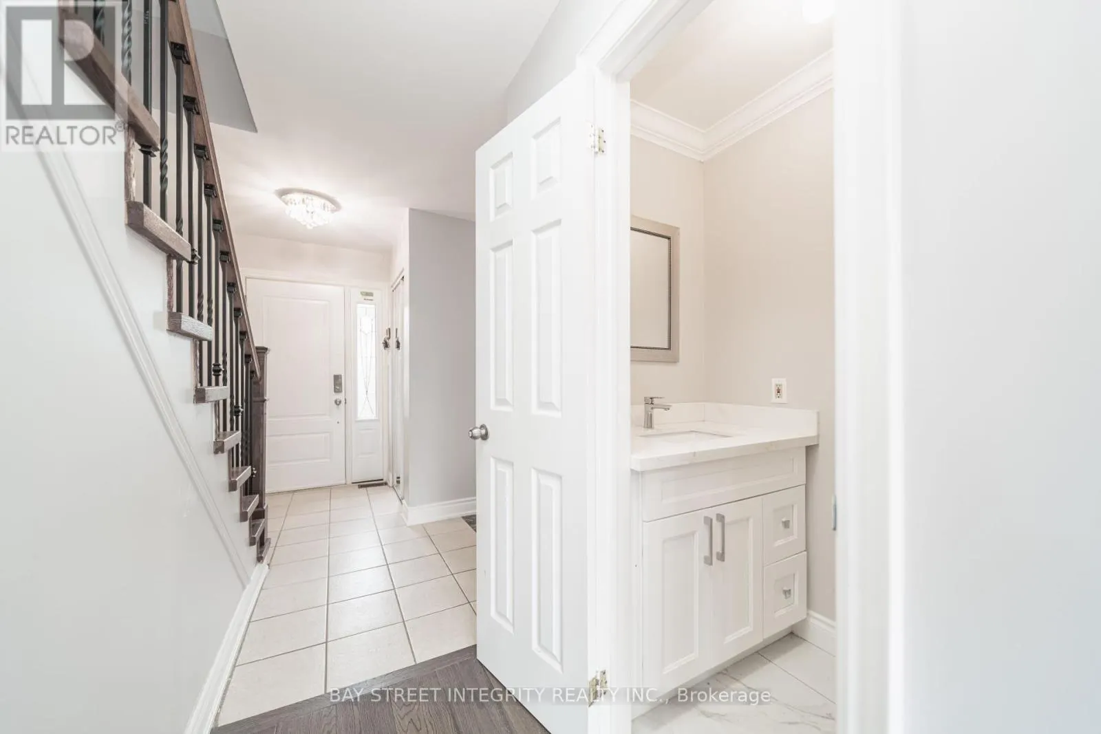 1 HODGINS AVENUE