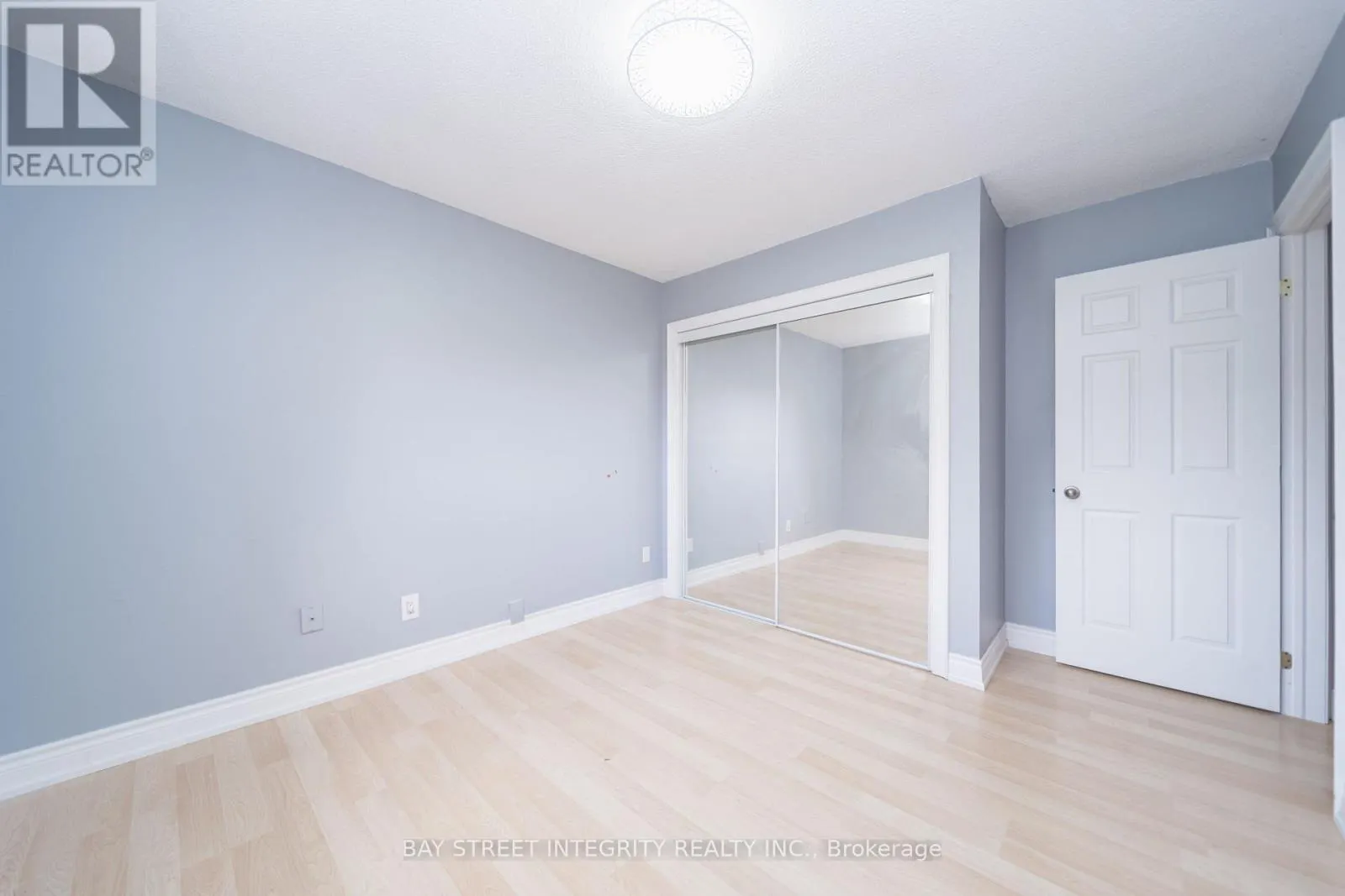1 HODGINS AVENUE