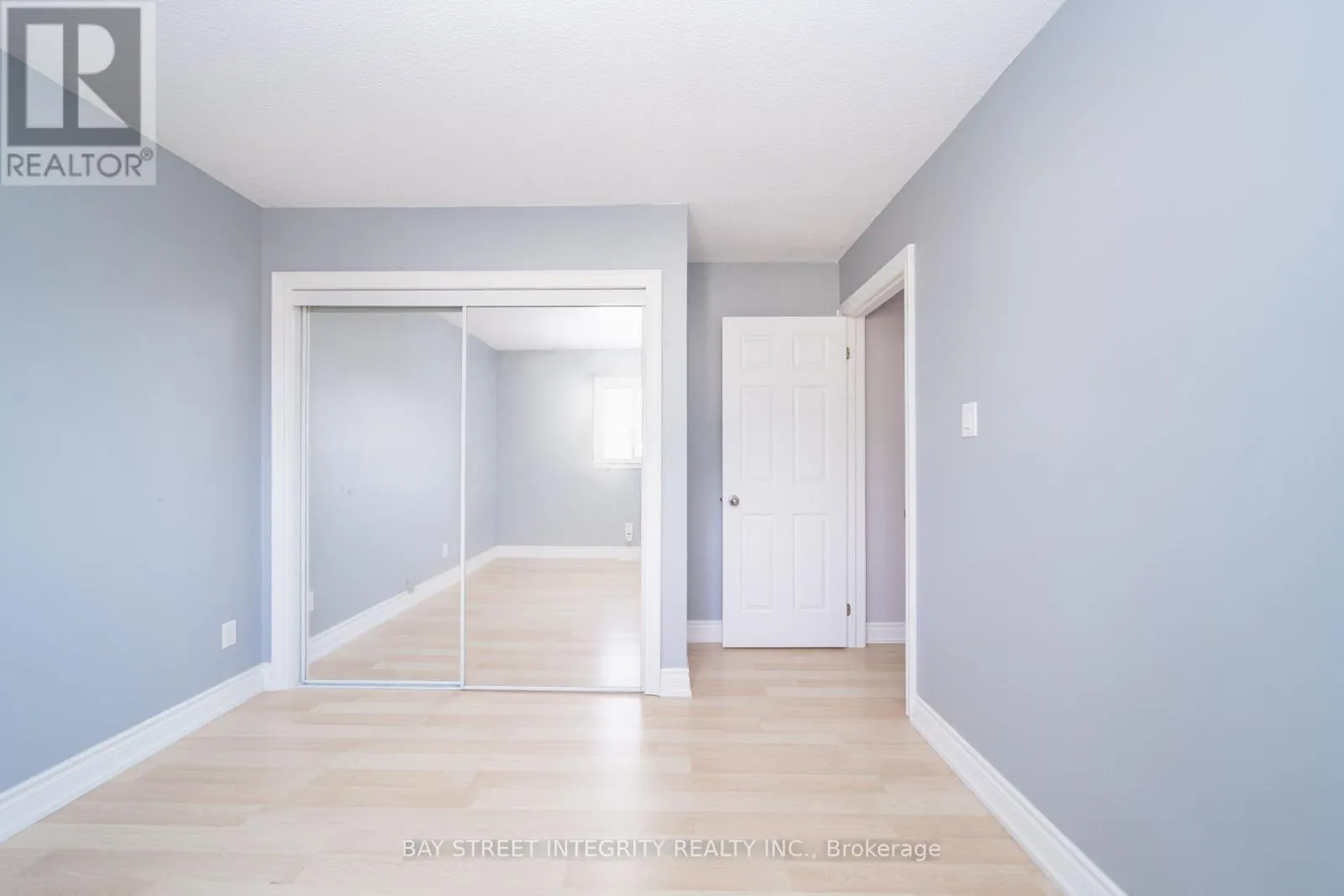 1 HODGINS AVENUE