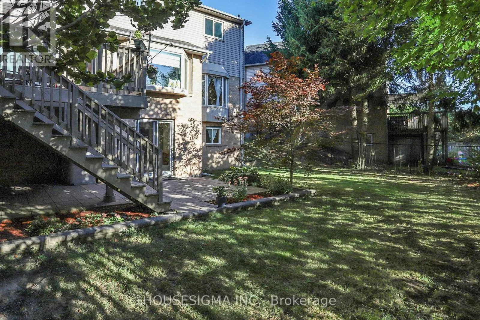 41 UNDERHILL CRESCENT