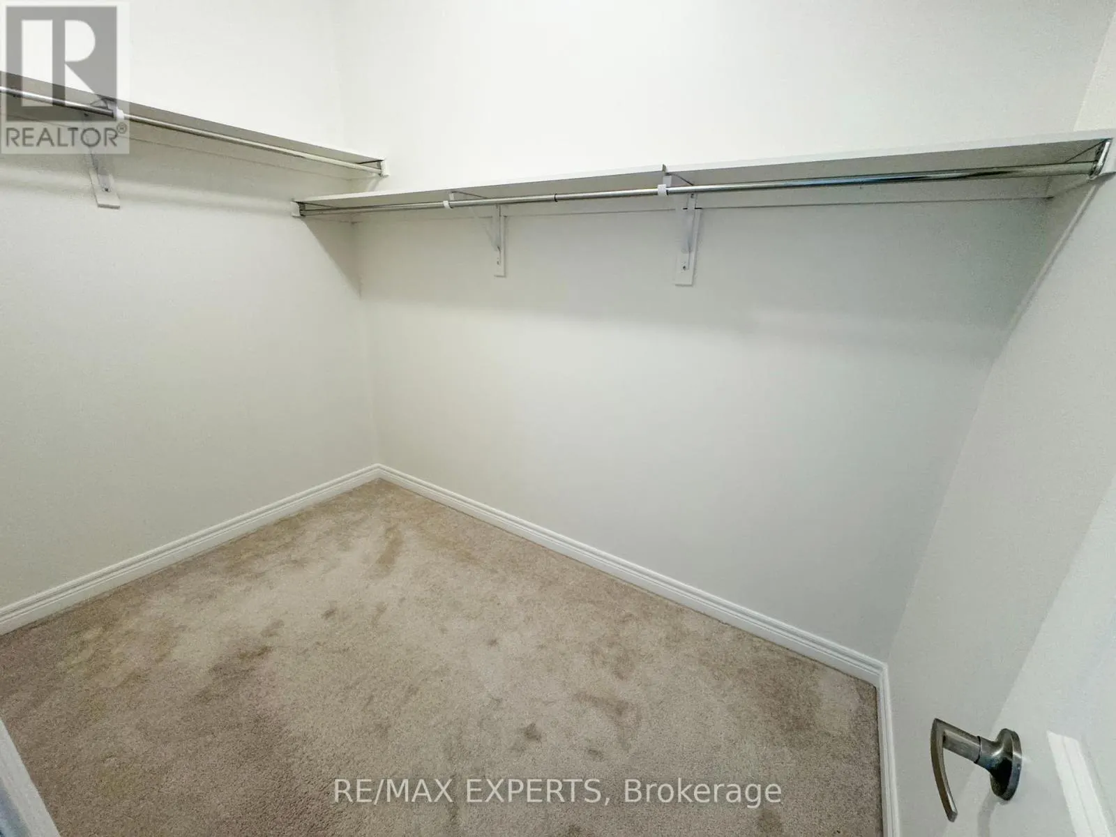 91 KINGSMERE CRESCENT