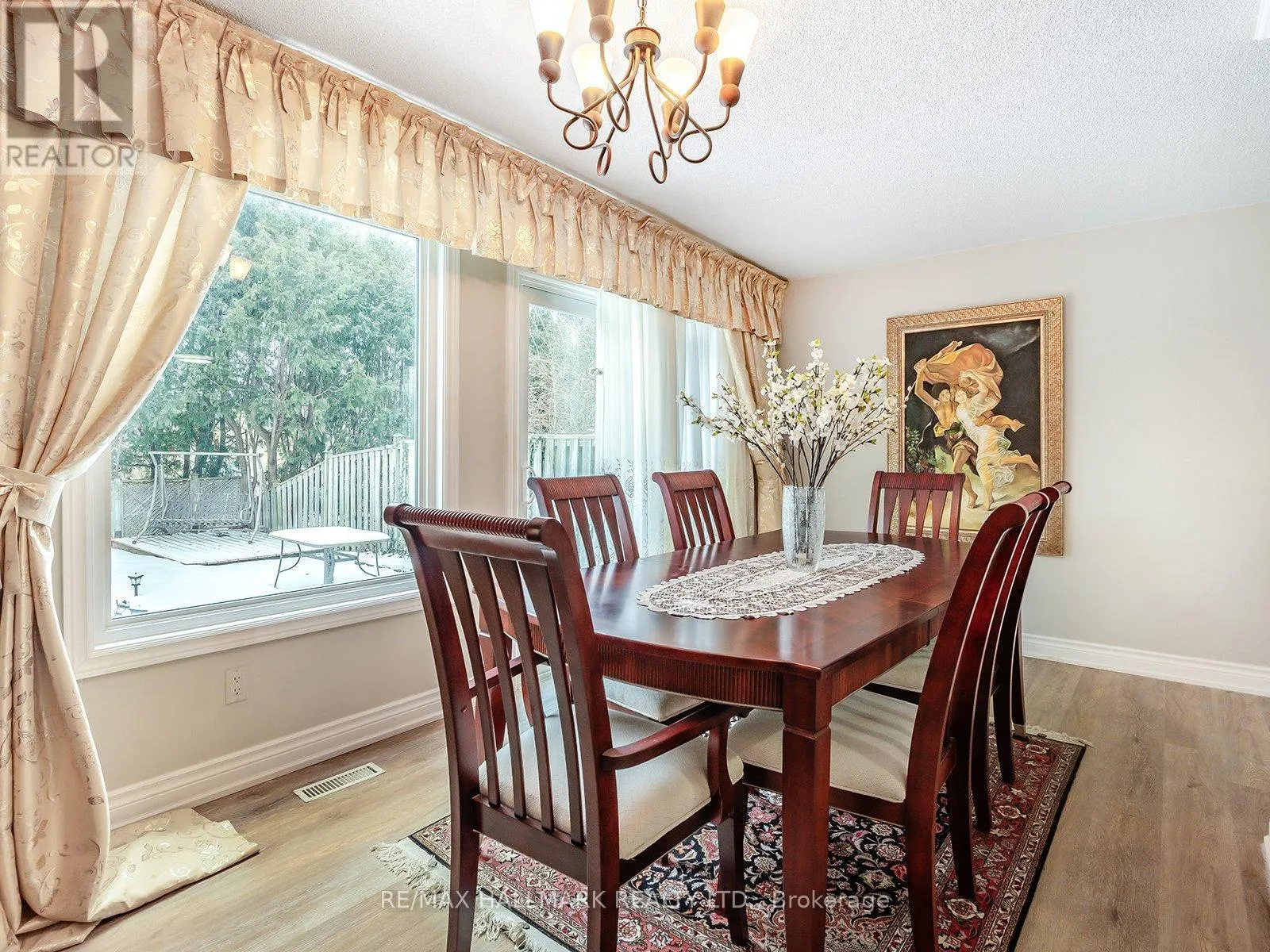 40 LILLOOET CRESCENT