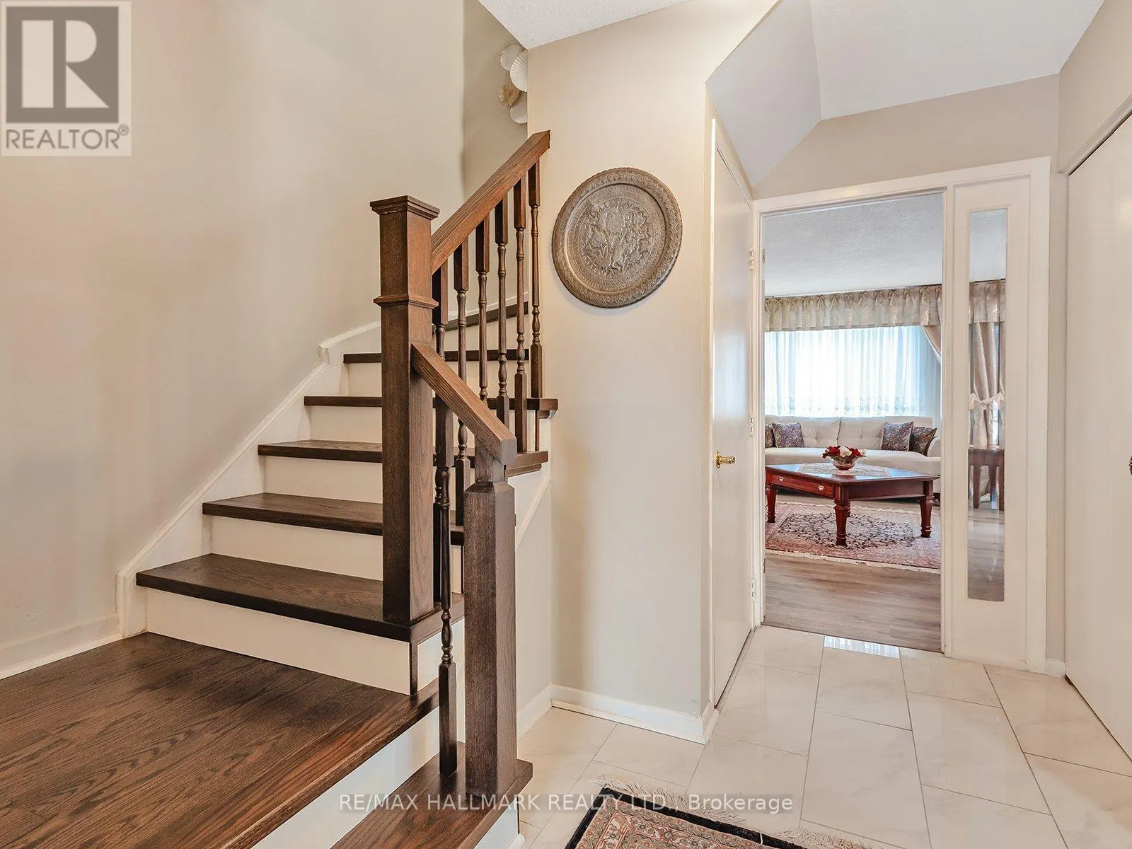 40 LILLOOET CRESCENT