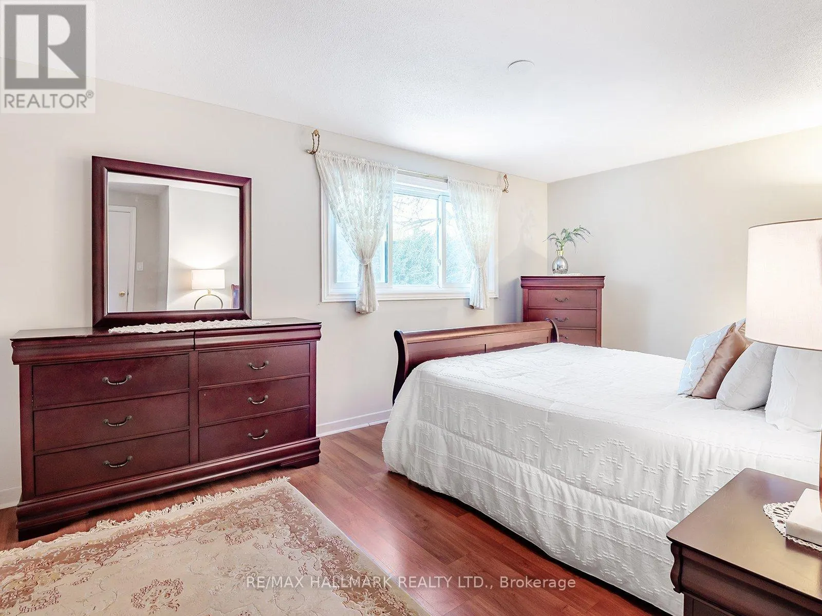 40 LILLOOET CRESCENT