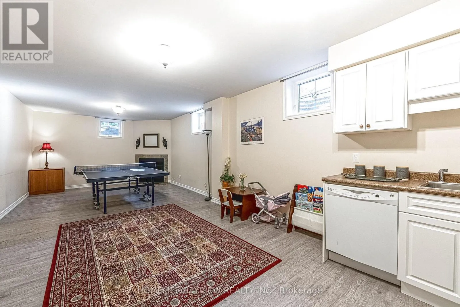 11 CANTEX COURT