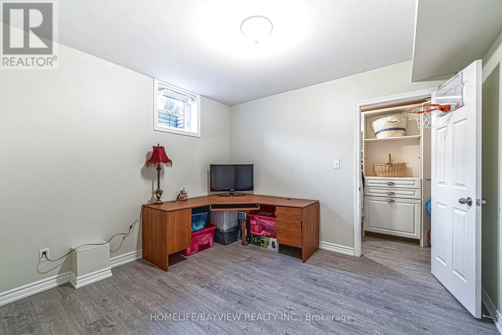 11 CANTEX COURT