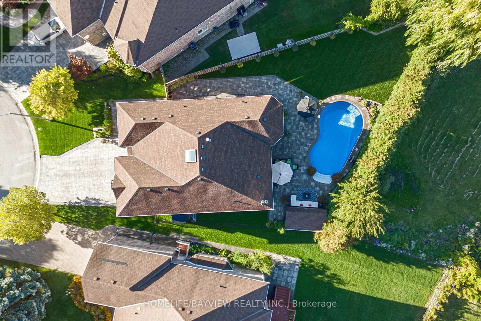 11 CANTEX COURT
