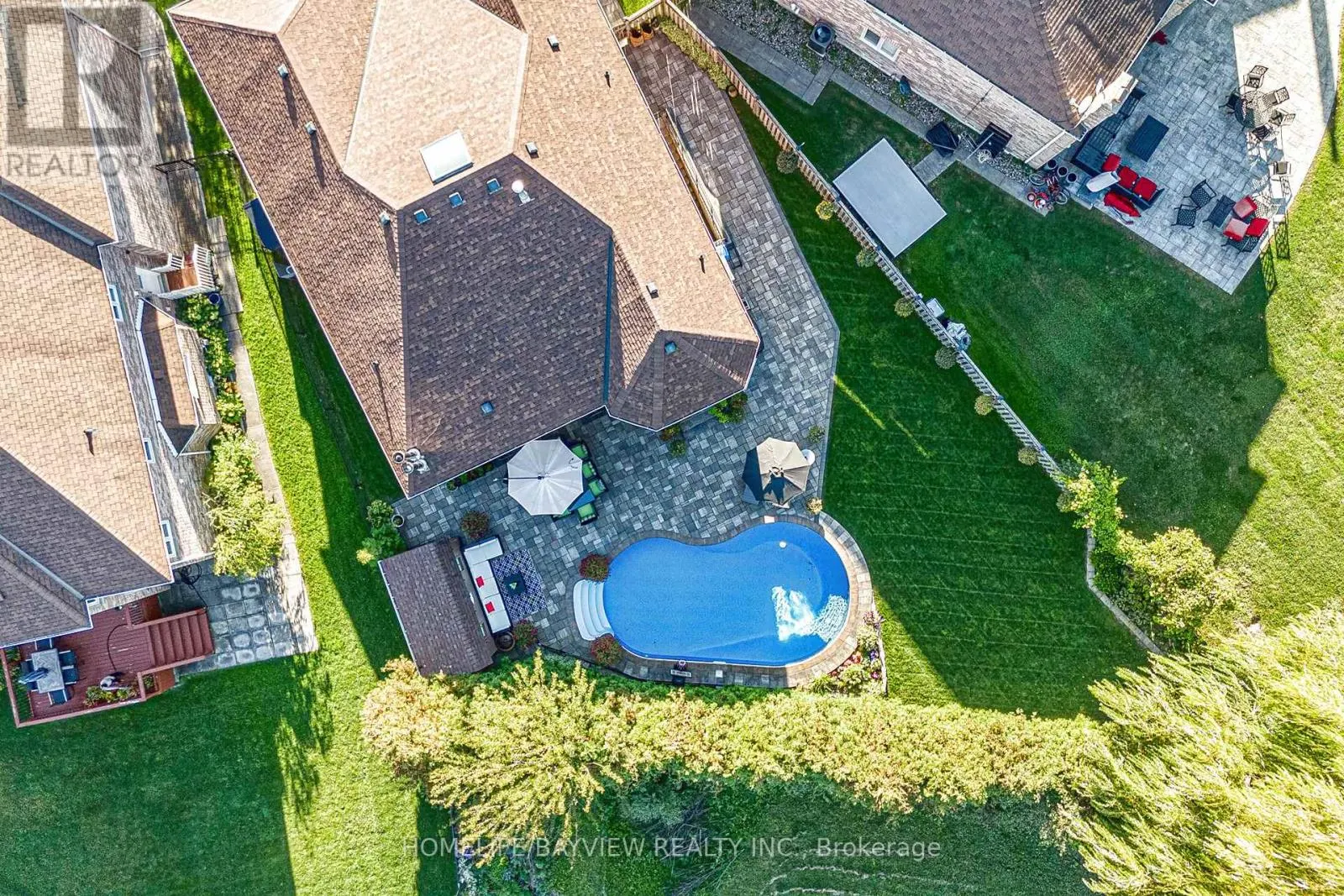 11 CANTEX COURT