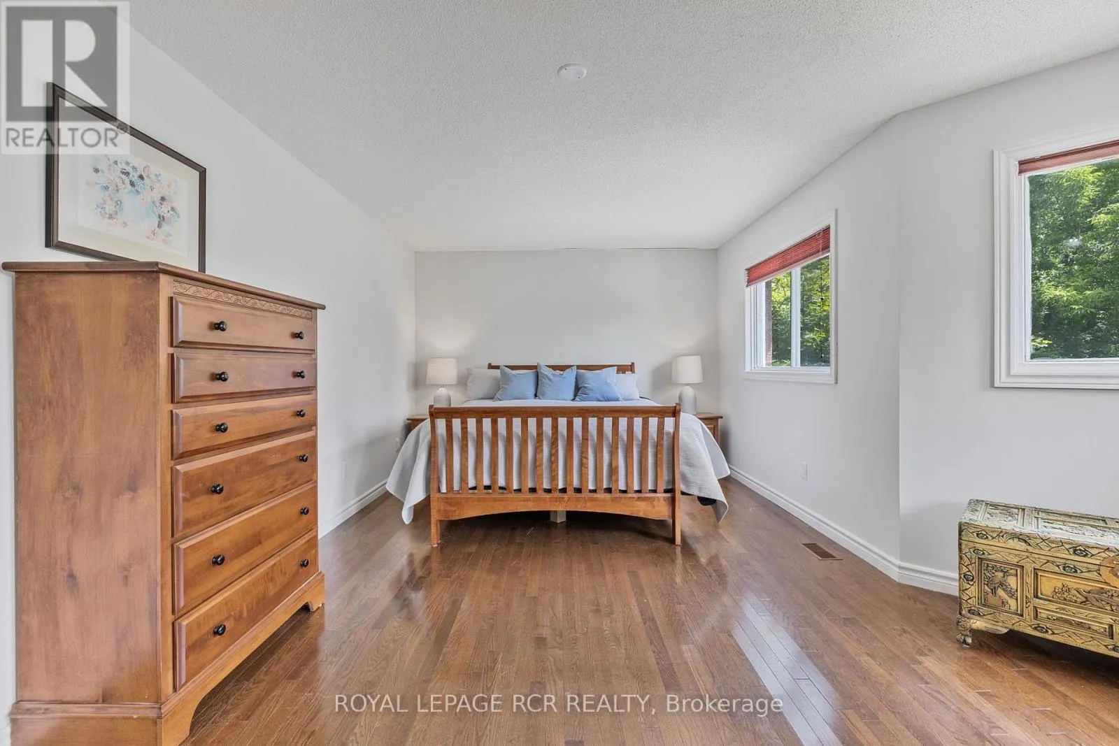 11 LITNER CRESCENT