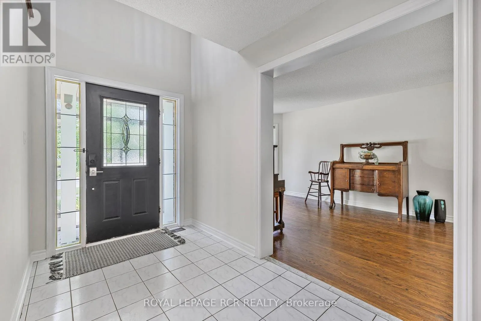 11 LITNER CRESCENT