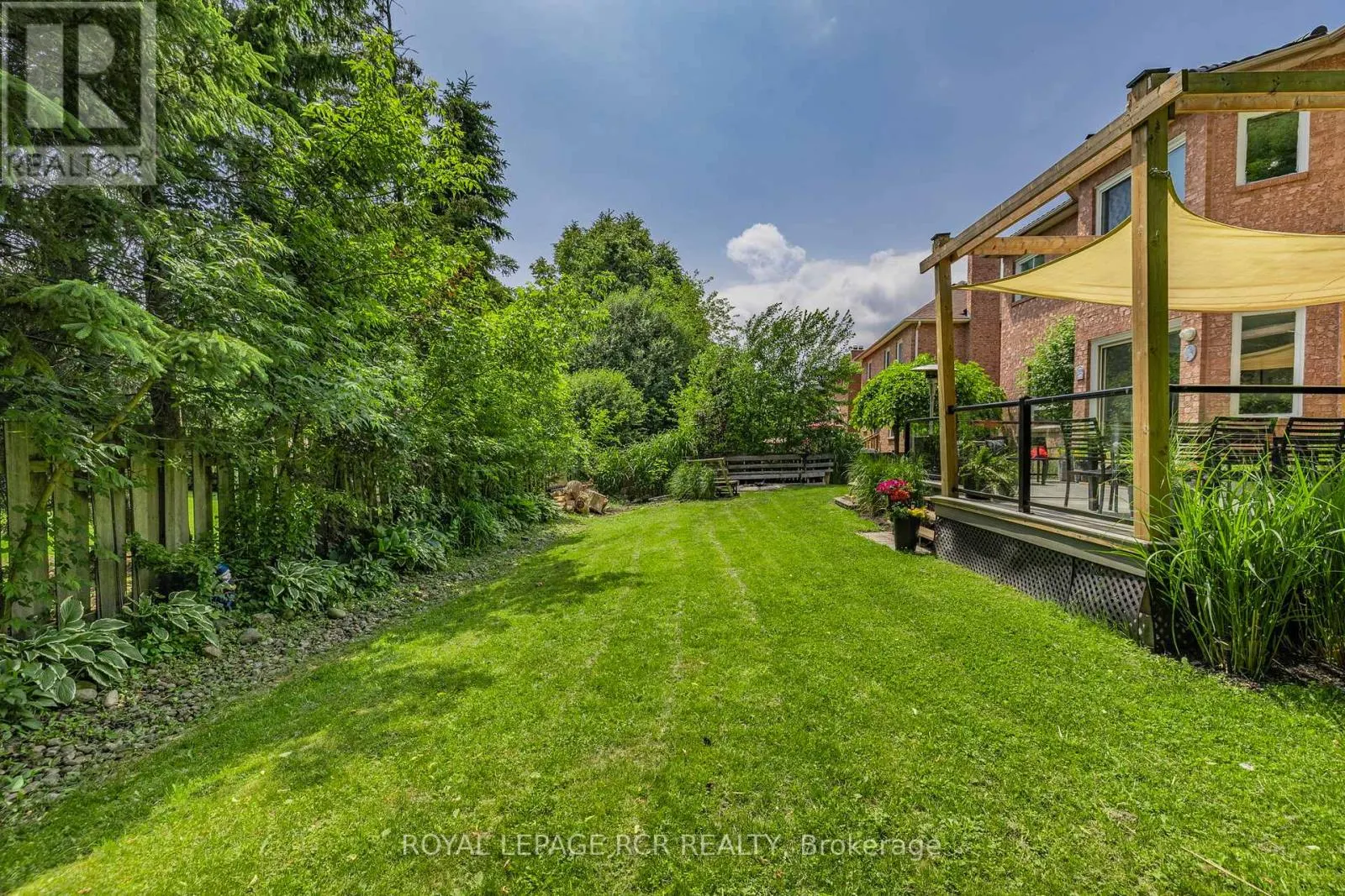 11 LITNER CRESCENT