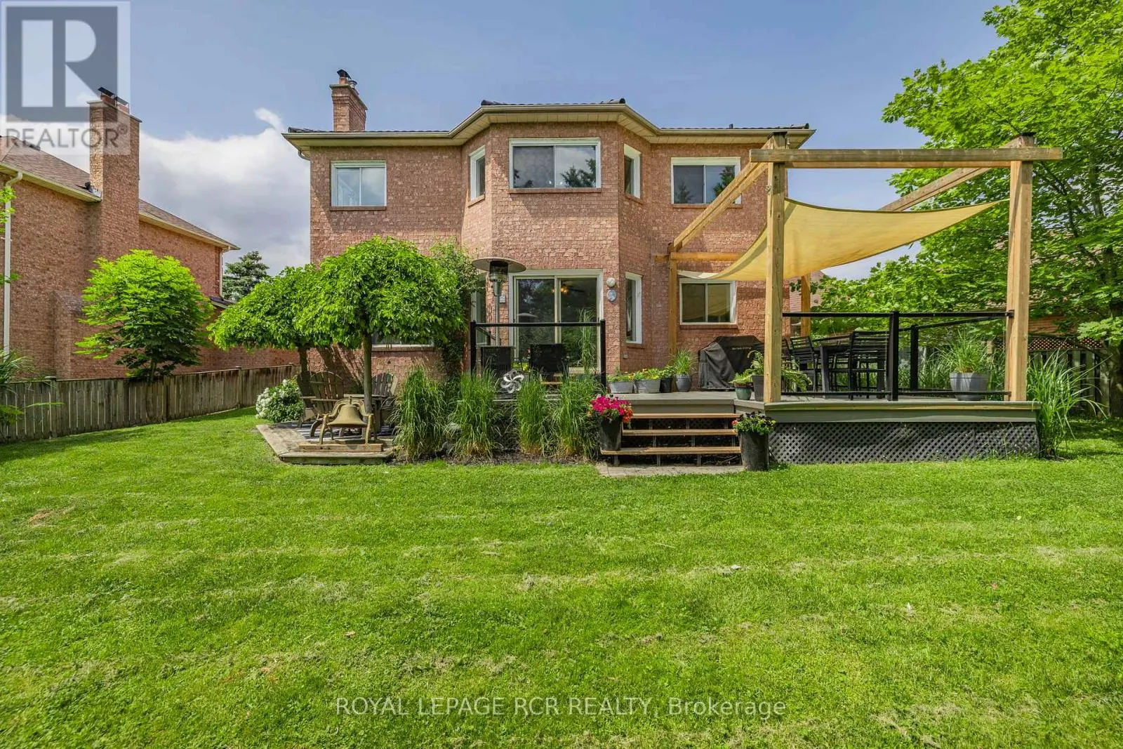 11 LITNER CRESCENT