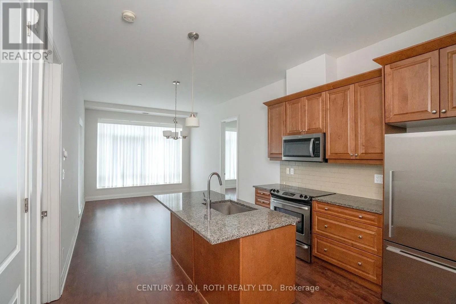 313 - 15277 YONGE STREET S