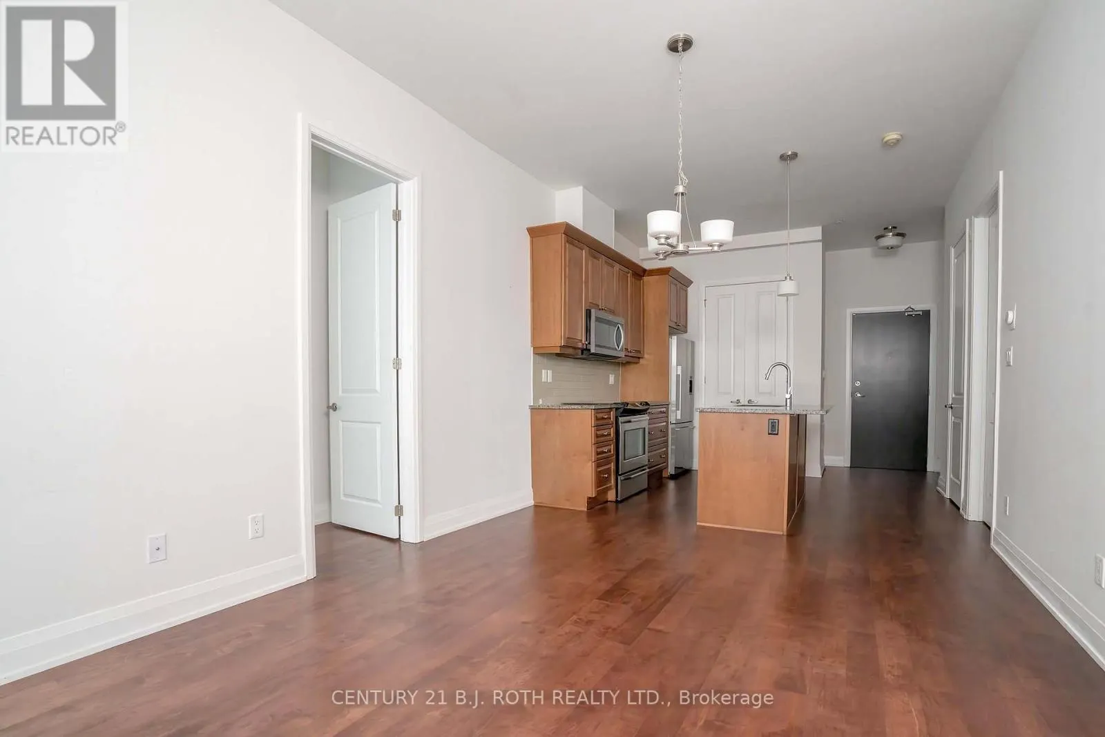 313 - 15277 YONGE STREET S