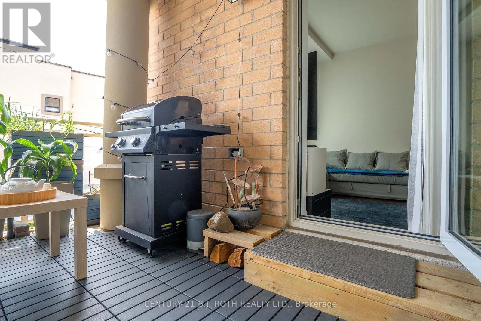 313 - 15277 YONGE STREET S