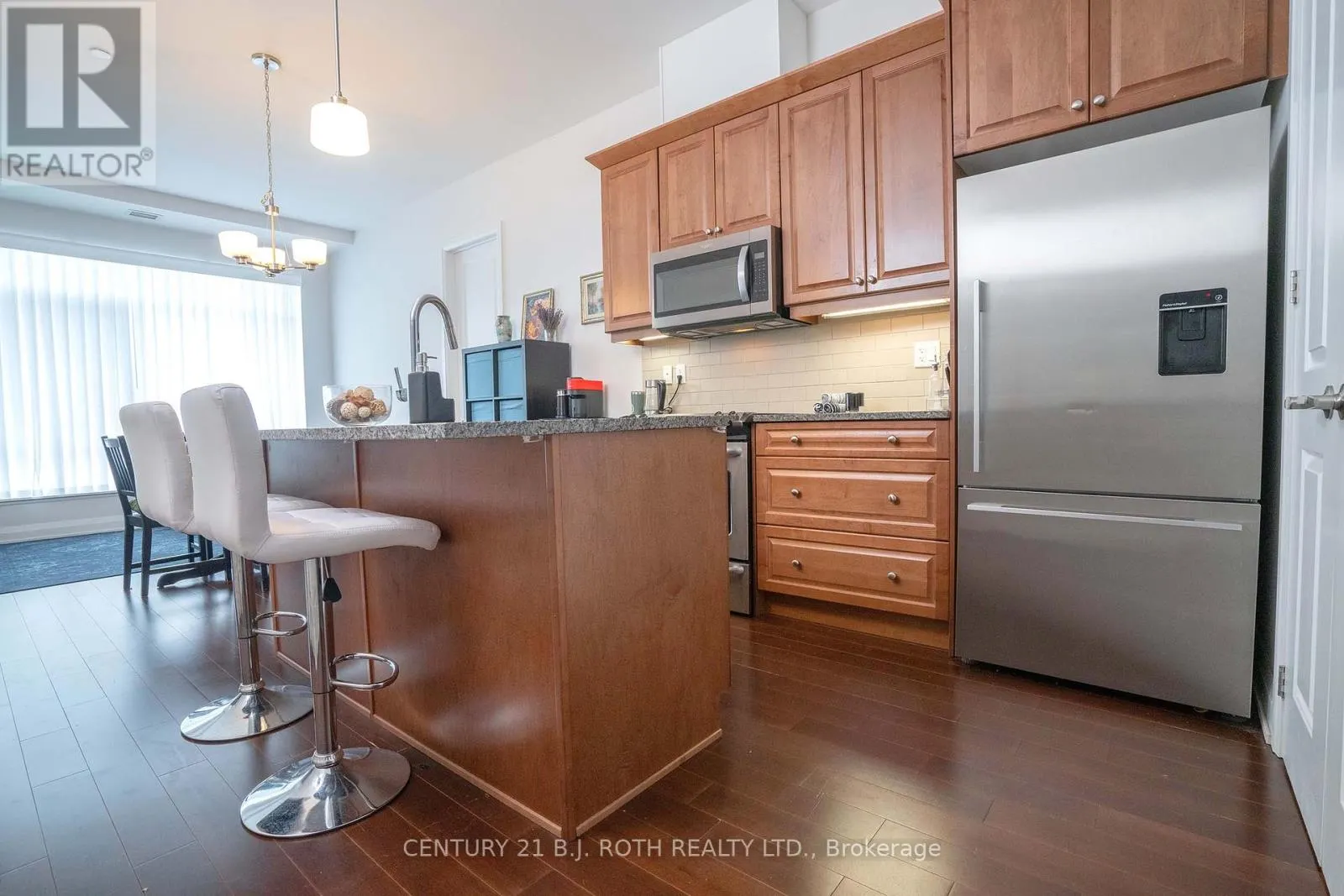 313 - 15277 YONGE STREET S