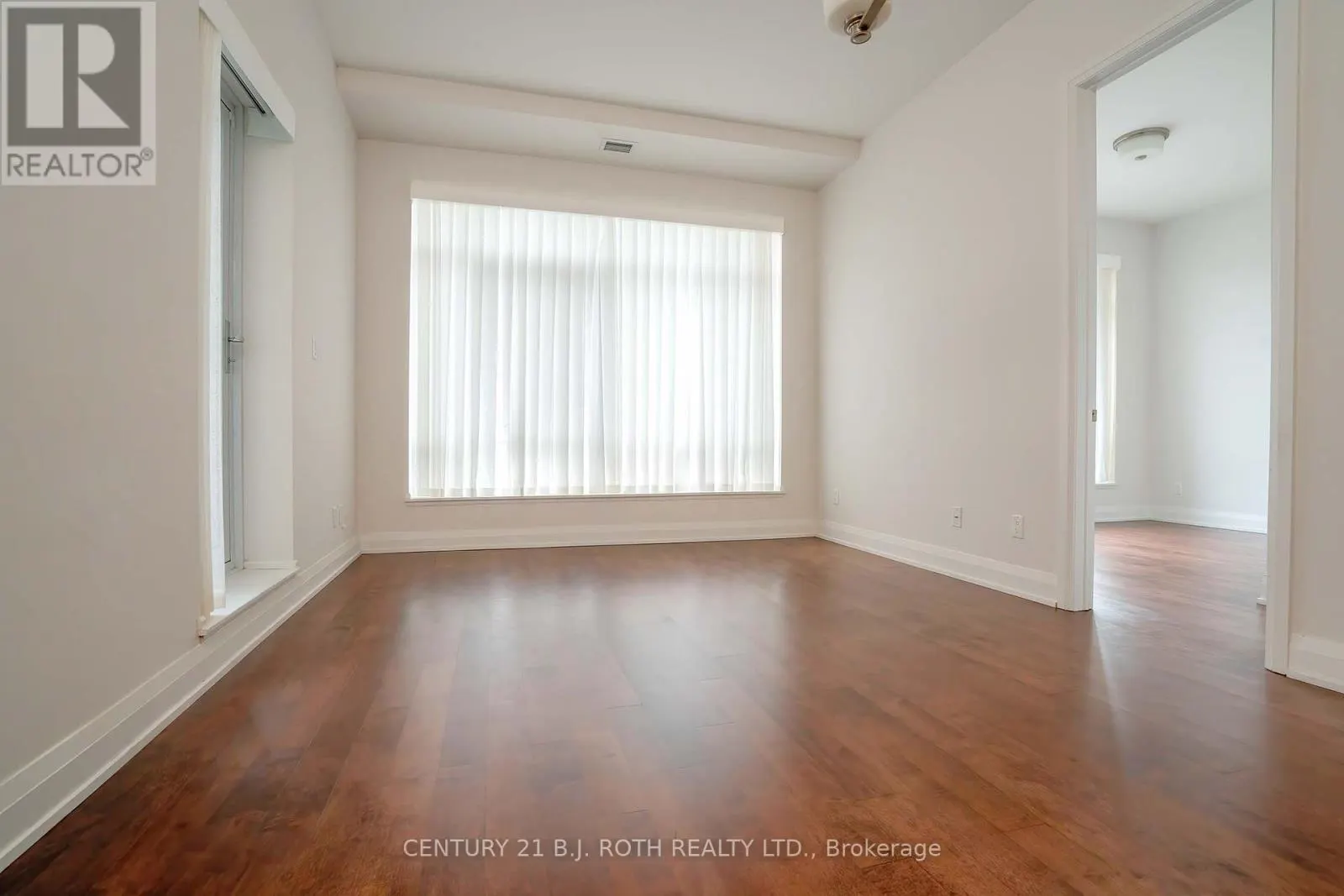 313 - 15277 YONGE STREET S