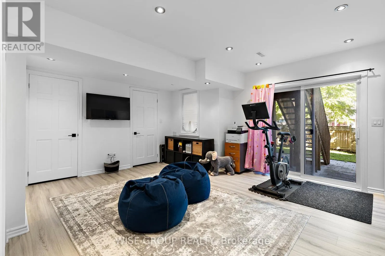 52 MINTWOOD ROAD