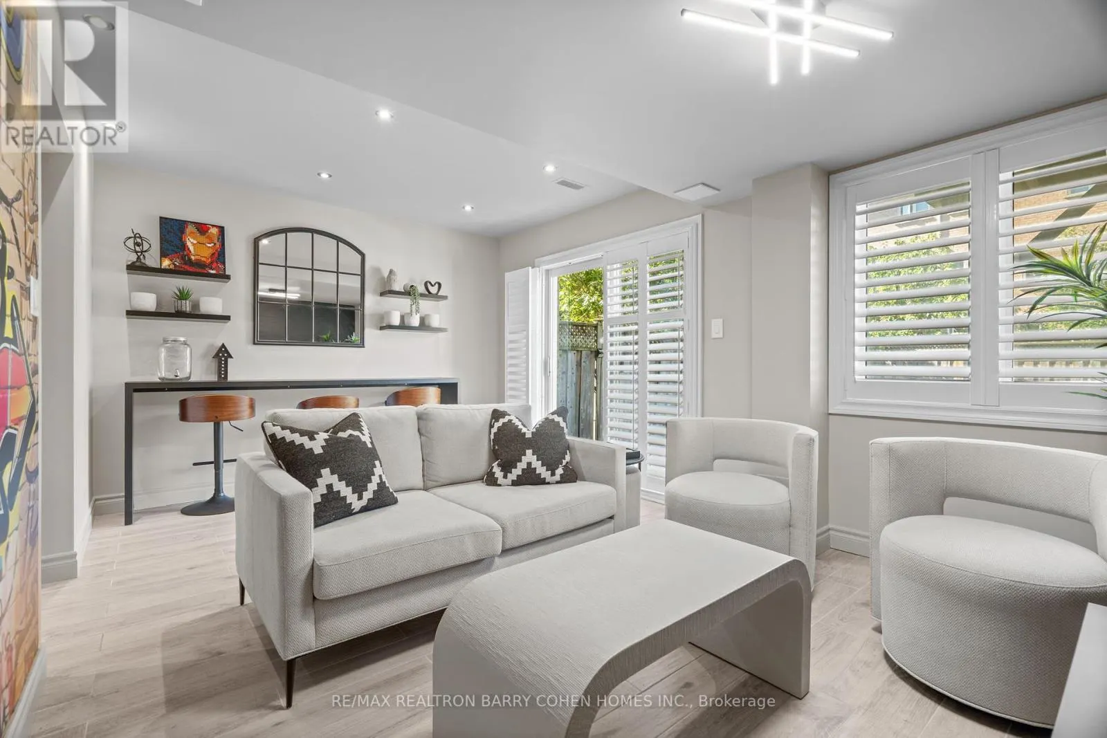 28 MISTYWOOD CRESCENT