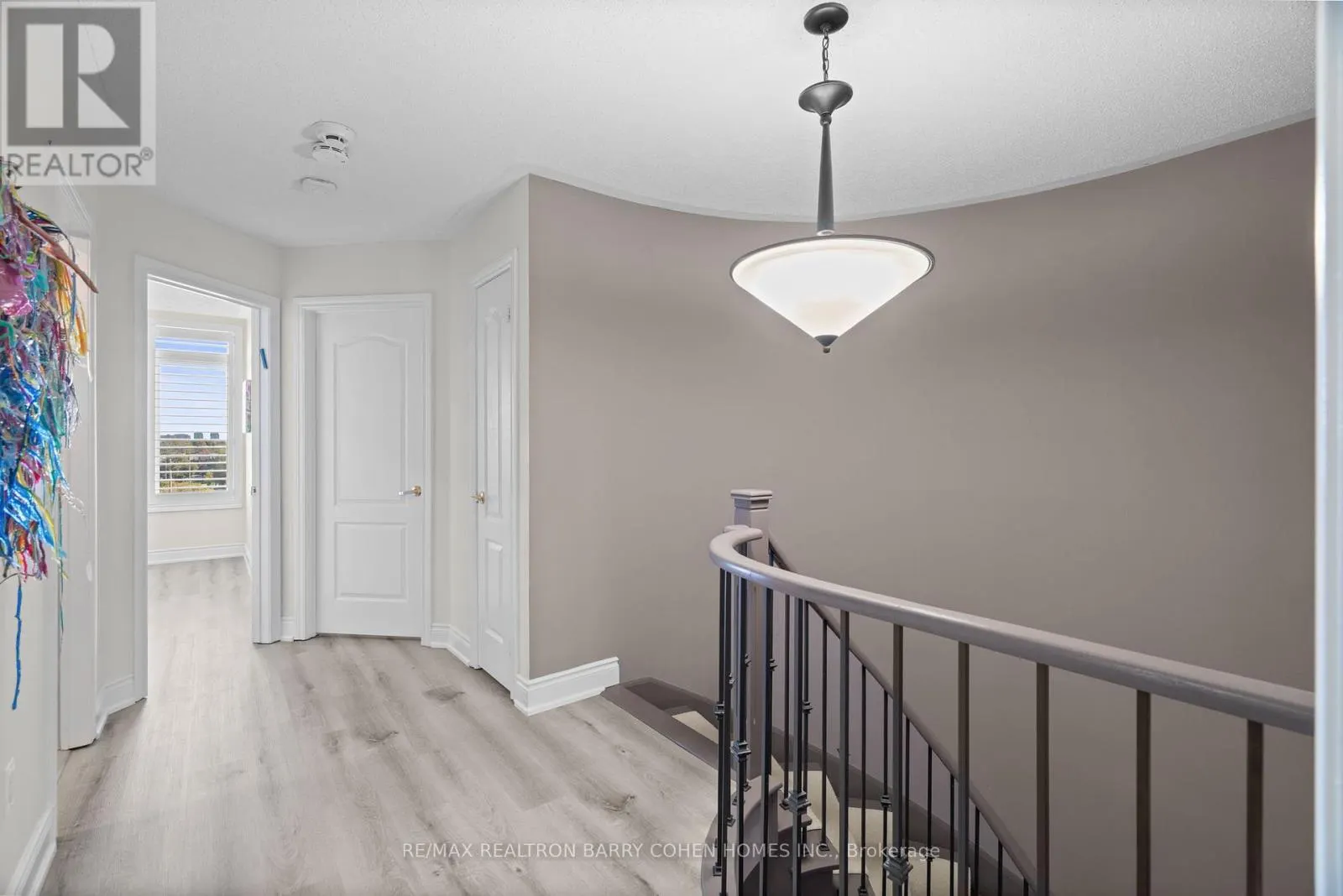 28 MISTYWOOD CRESCENT