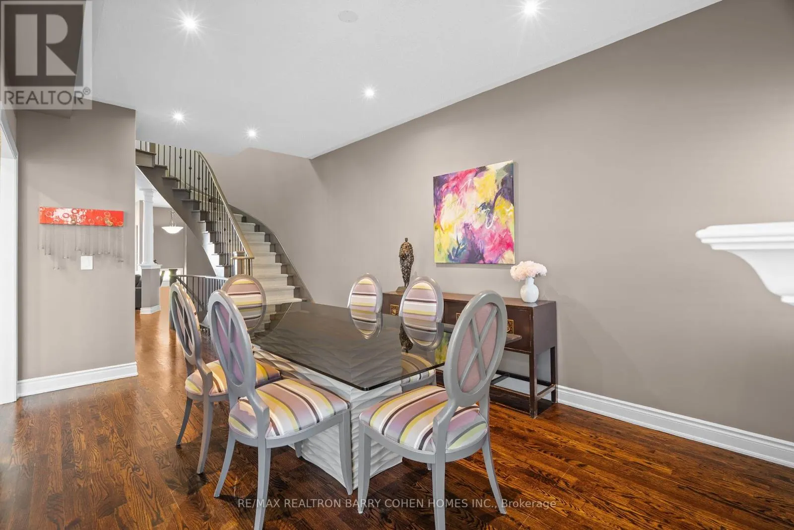 28 MISTYWOOD CRESCENT