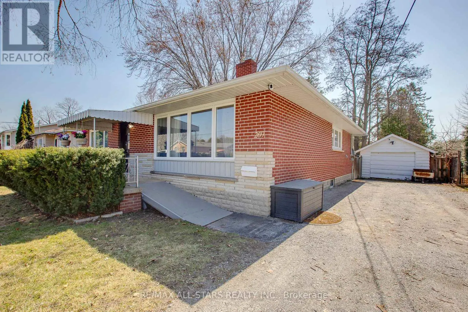 269 RAYNERS ROAD
