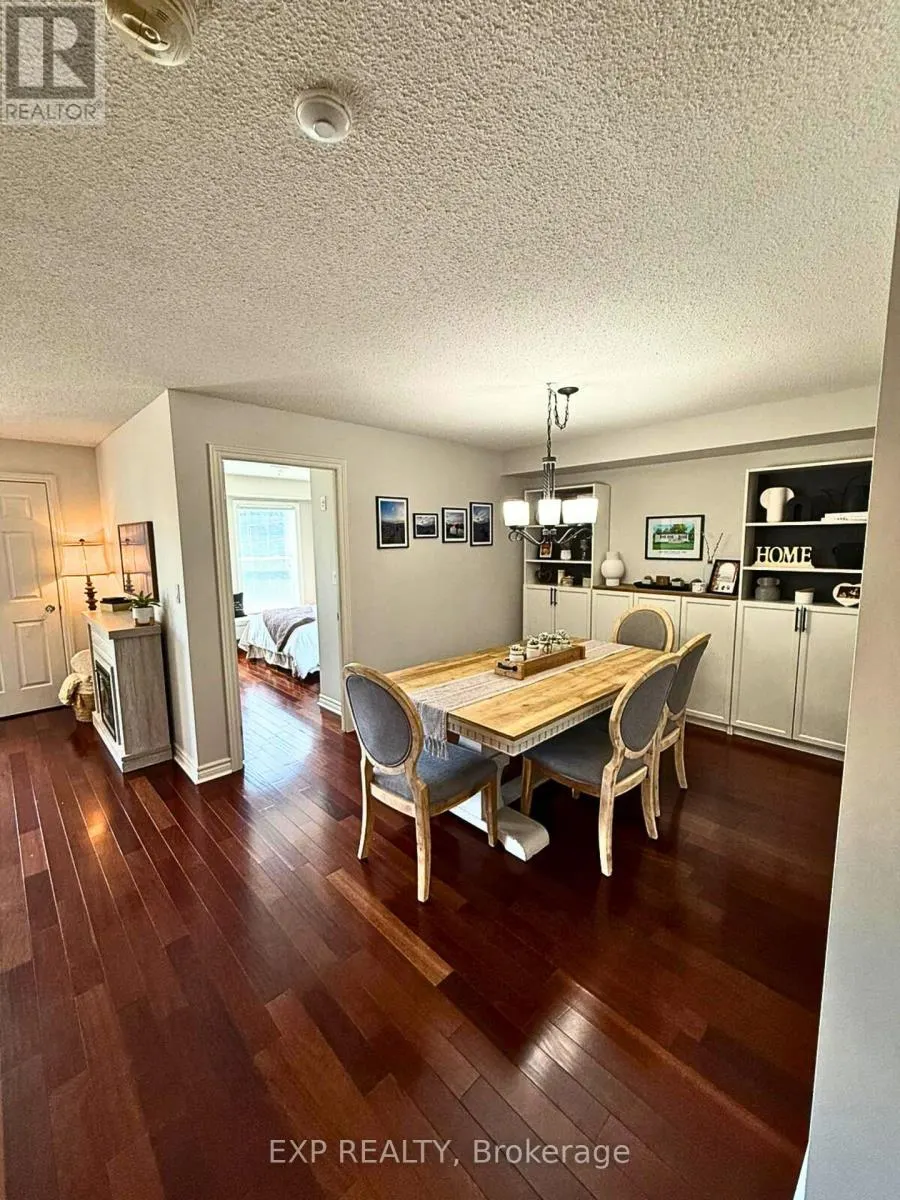 208 - 22 JAMES HILL COURT
