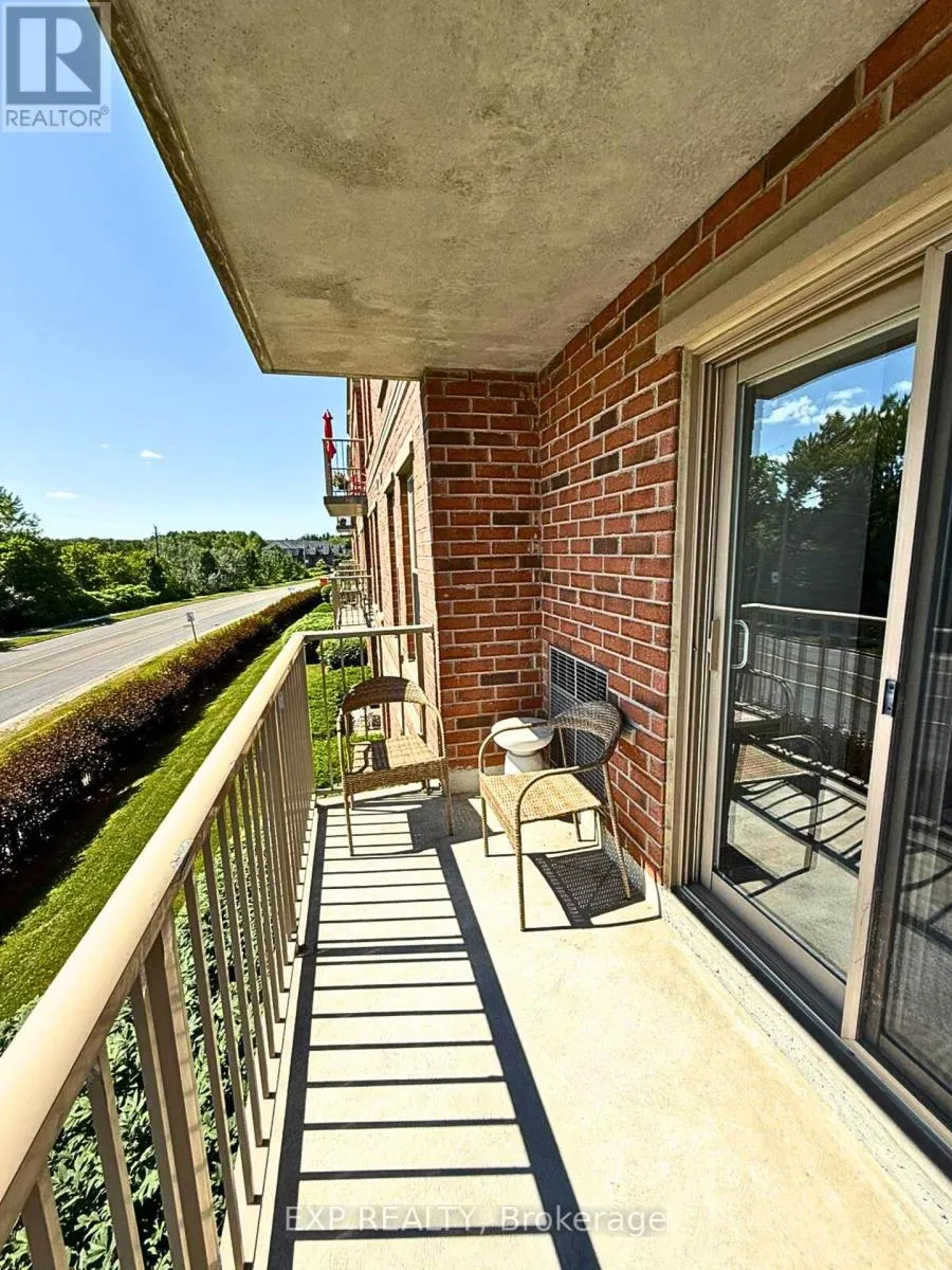 208 - 22 JAMES HILL COURT