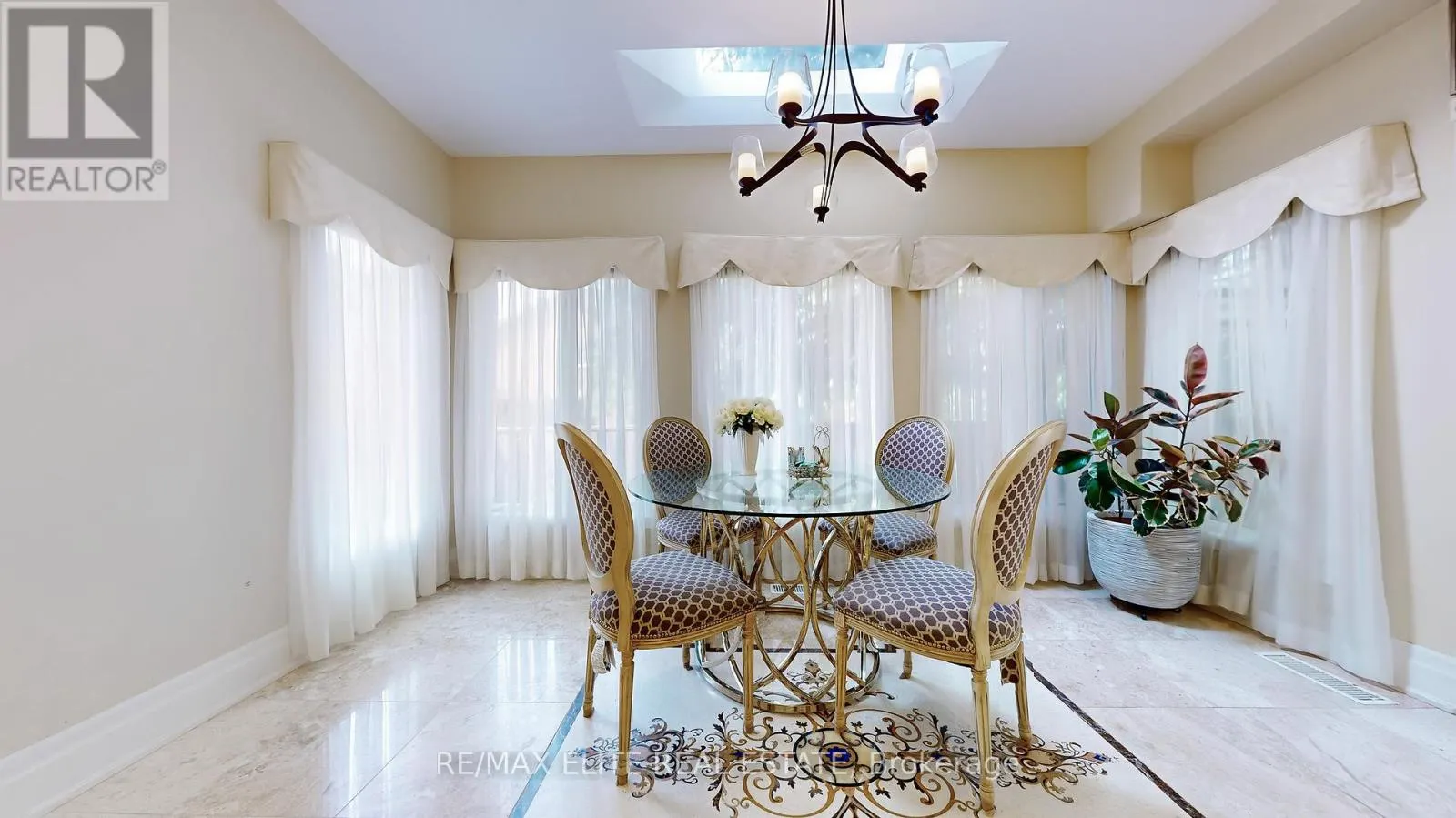 48 PEMBERTON ROAD