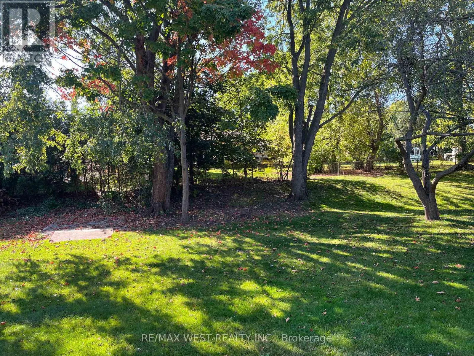 25 NORMAN AVENUE