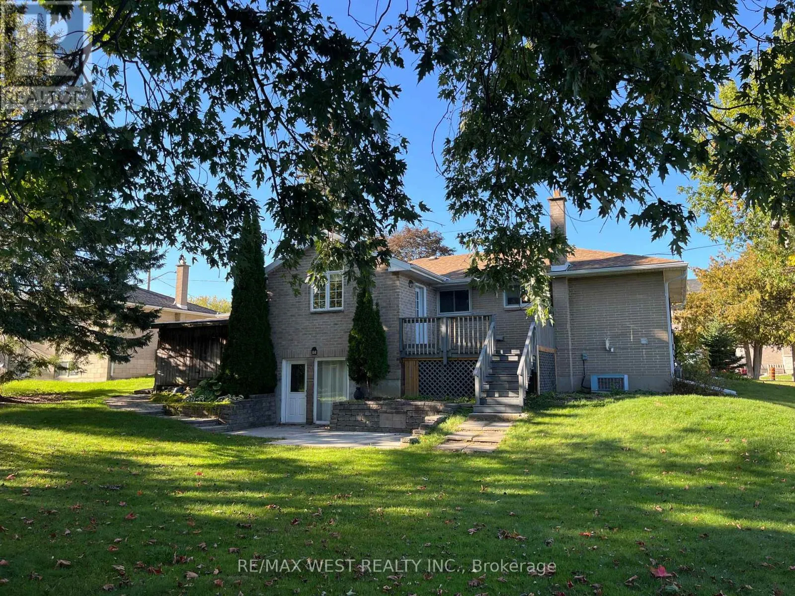 25 NORMAN AVENUE