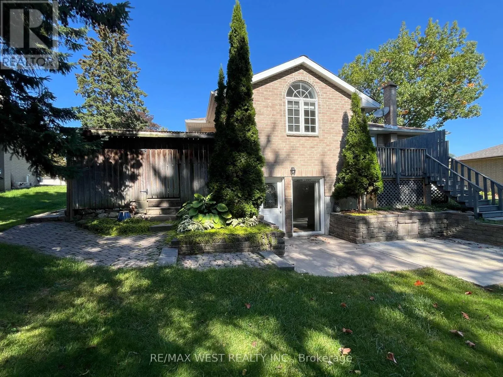 25 NORMAN AVENUE