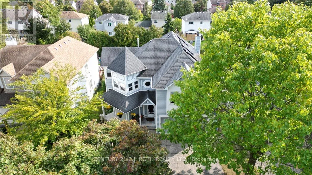 995 LINDEN STREET