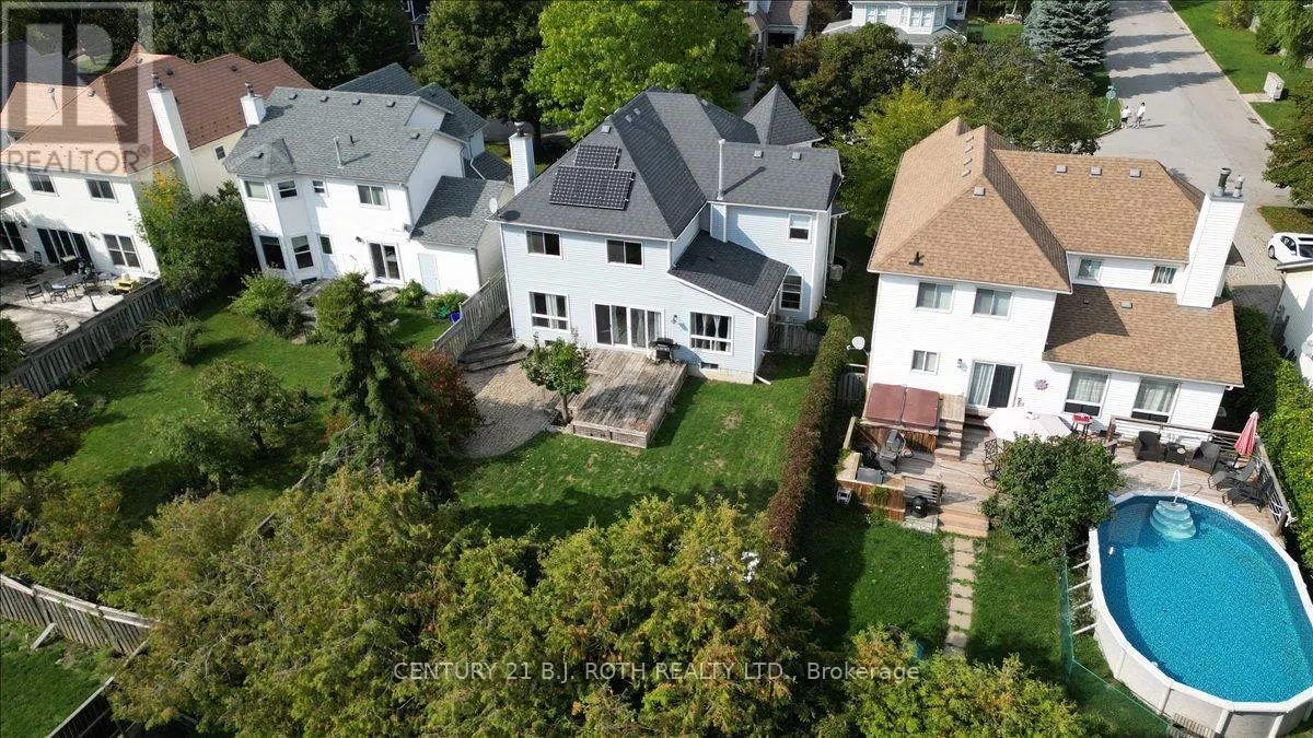 995 LINDEN STREET
