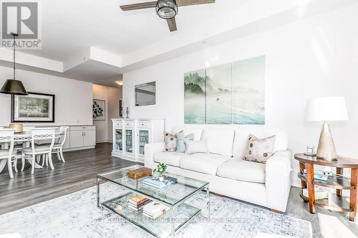 97 - 303 BROWARD WAY
