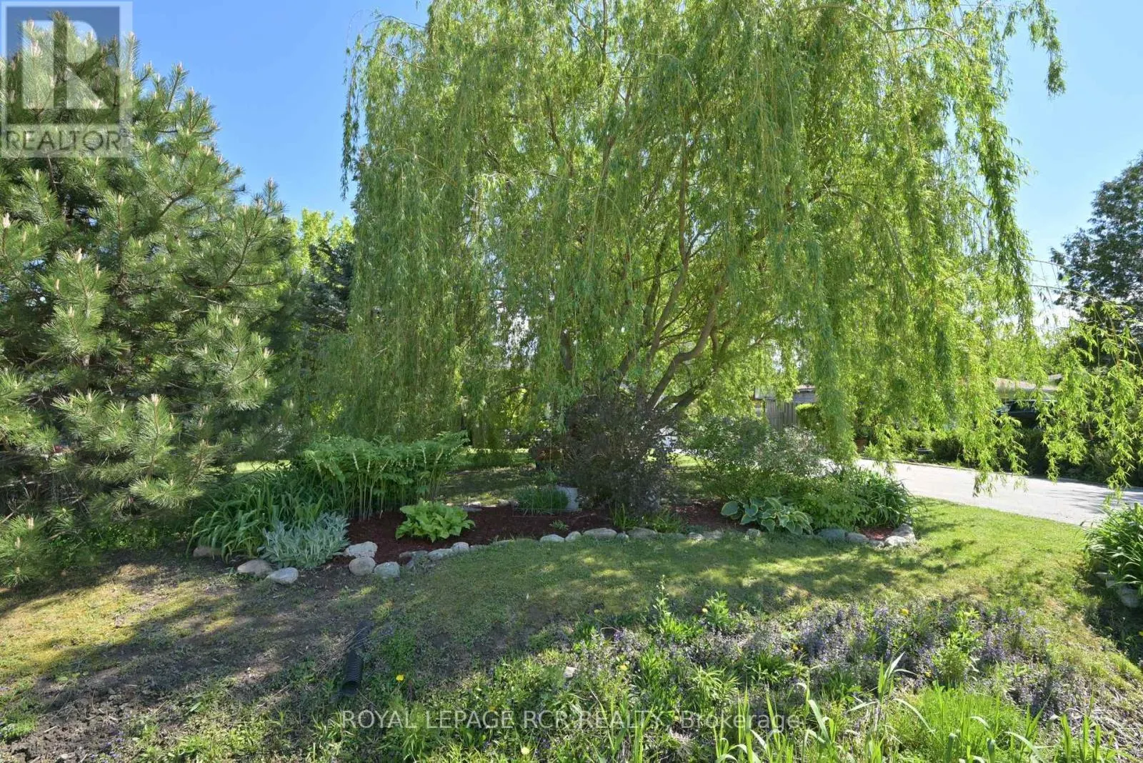 17 JAMIESON DRIVE