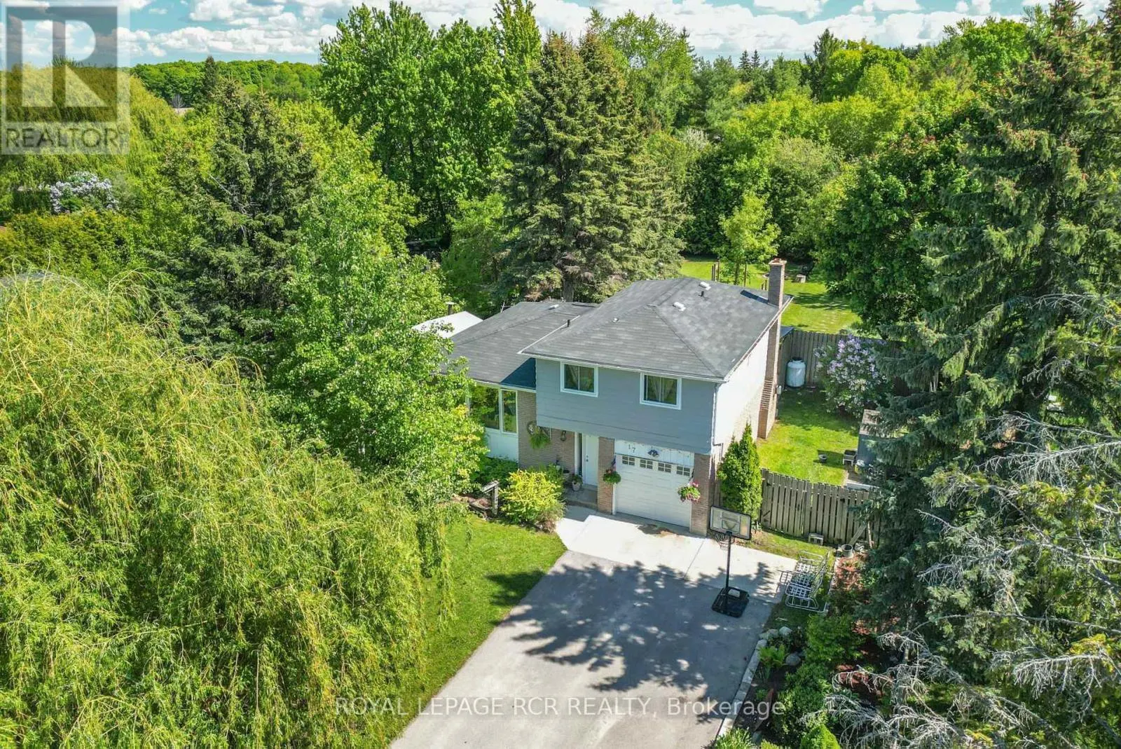 17 JAMIESON DRIVE