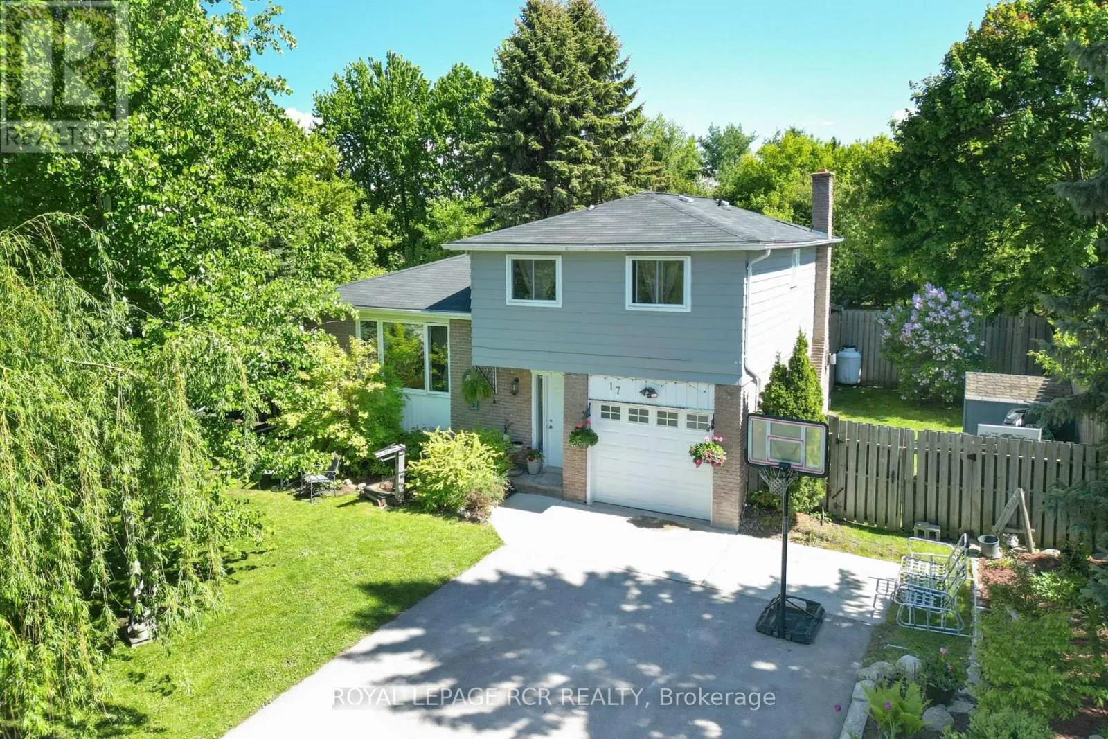 17 JAMIESON DRIVE