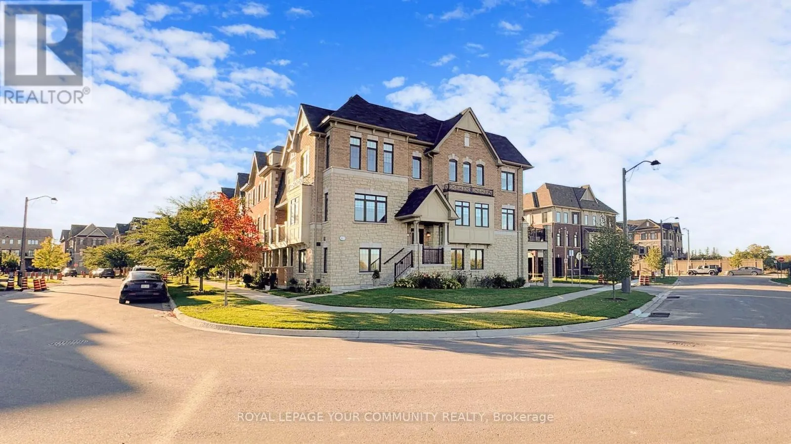 32 DELFT DRIVE