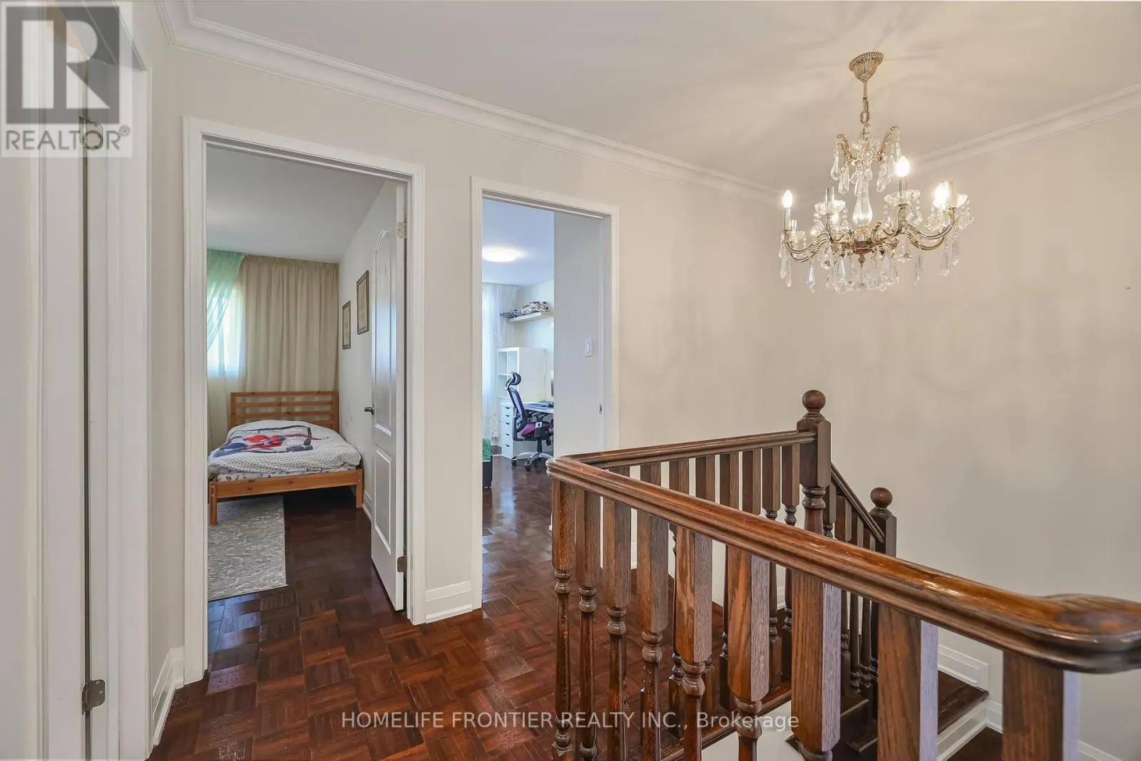 86 VENICE GATE DRIVE