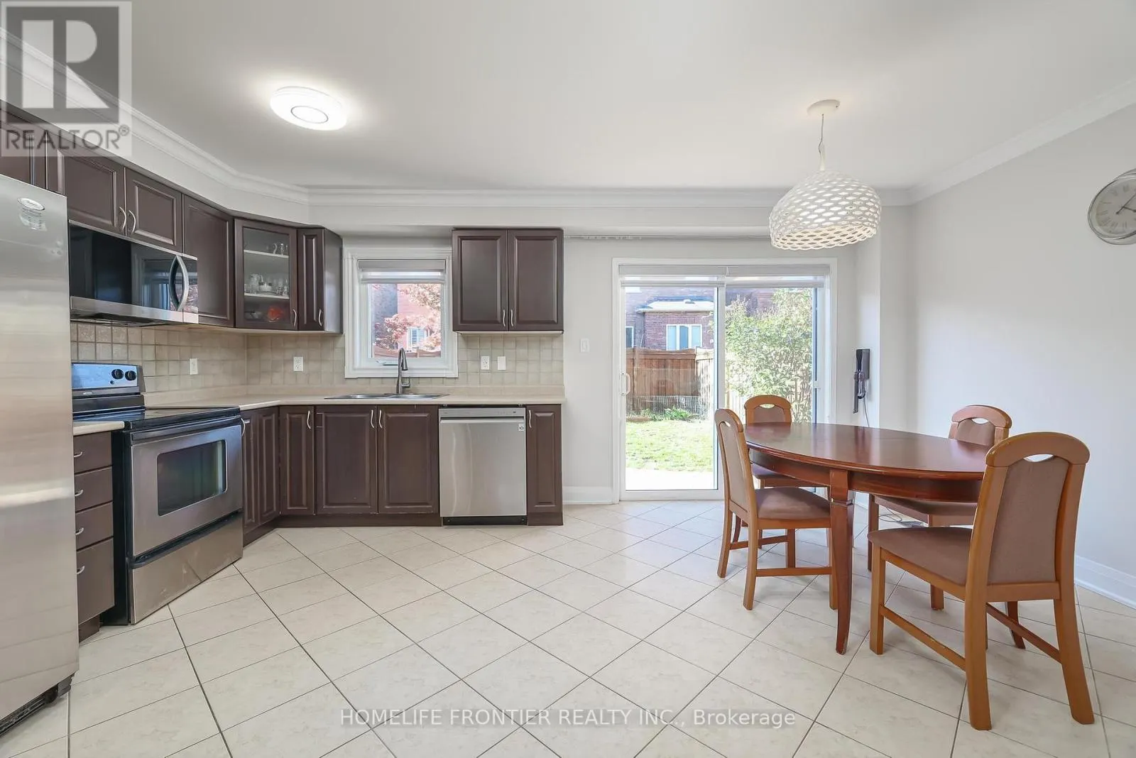 86 VENICE GATE DRIVE