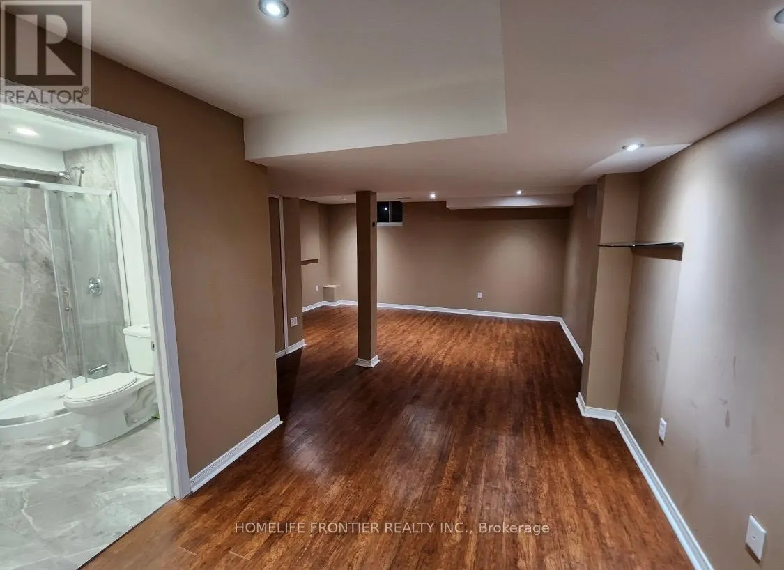 86 VENICE GATE DRIVE