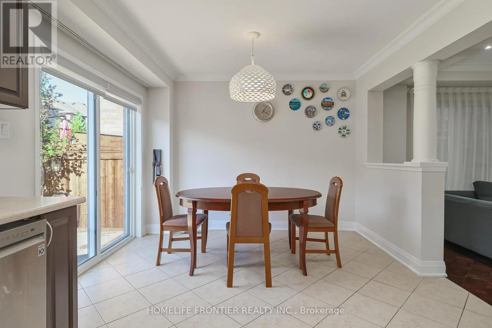 86 VENICE GATE DRIVE