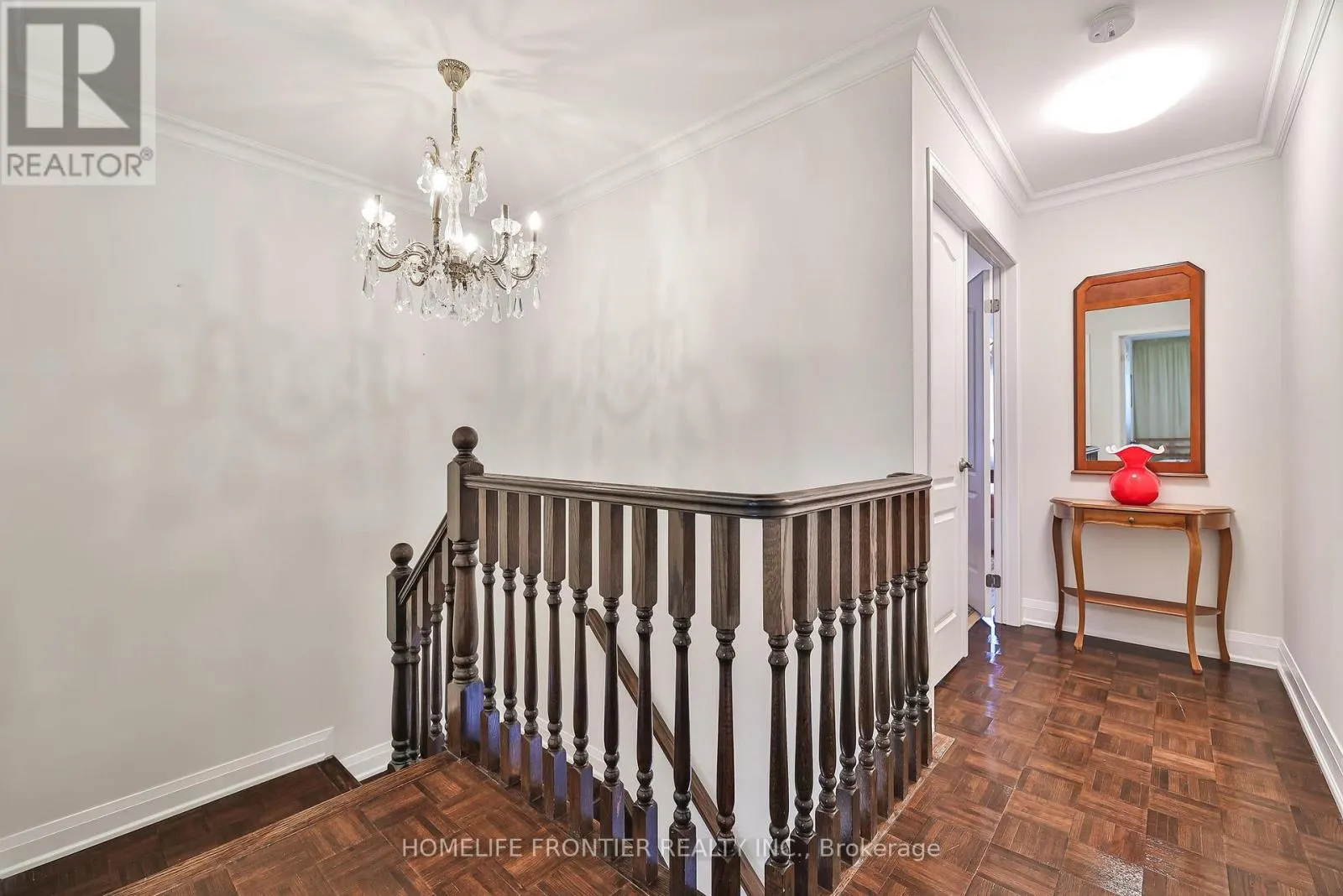 86 VENICE GATE DRIVE