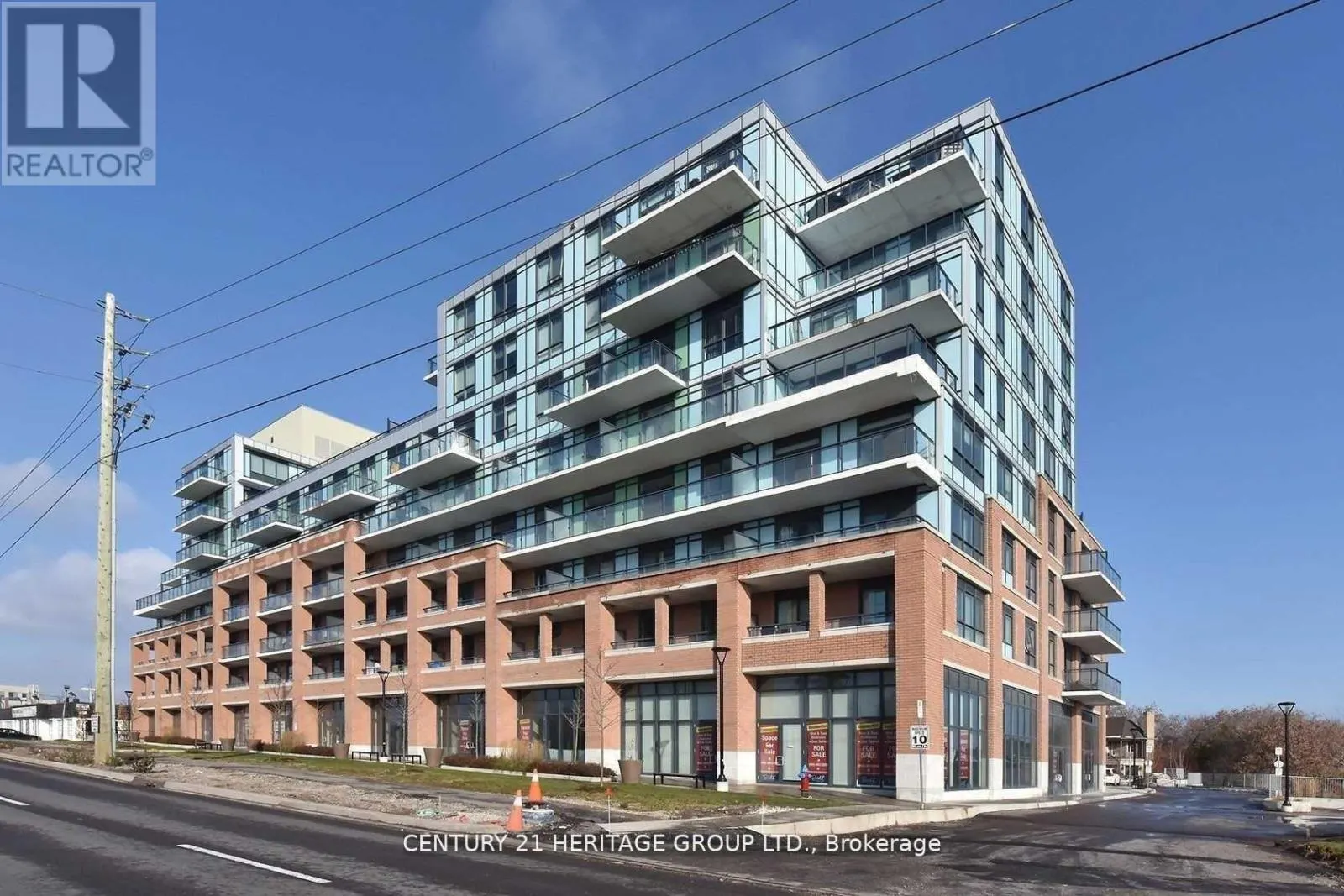 PH8 - 11611 YONGE STREET