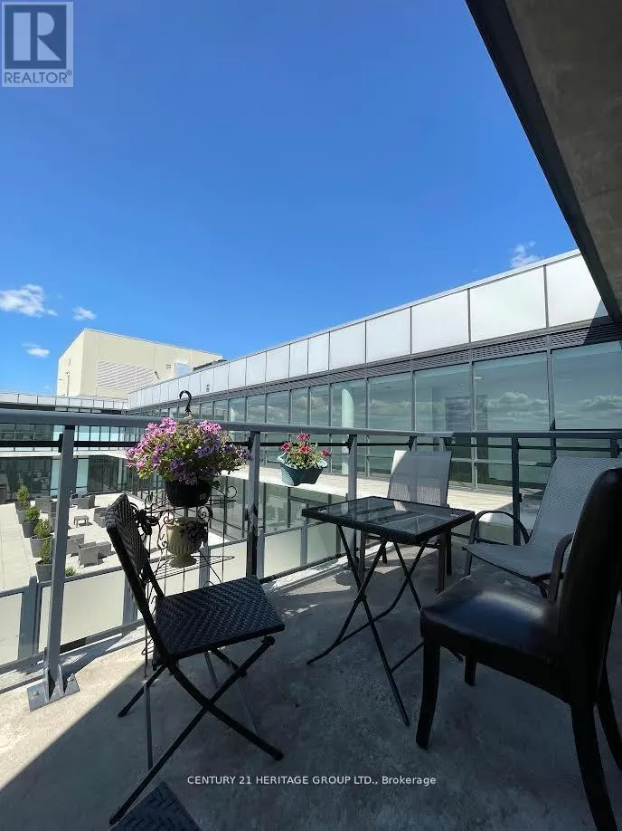 PH8 - 11611 YONGE STREET