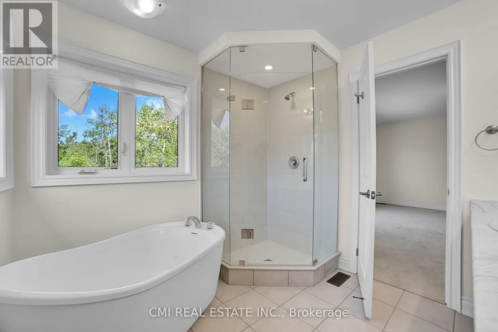 22 BIRCHWOOD LANE